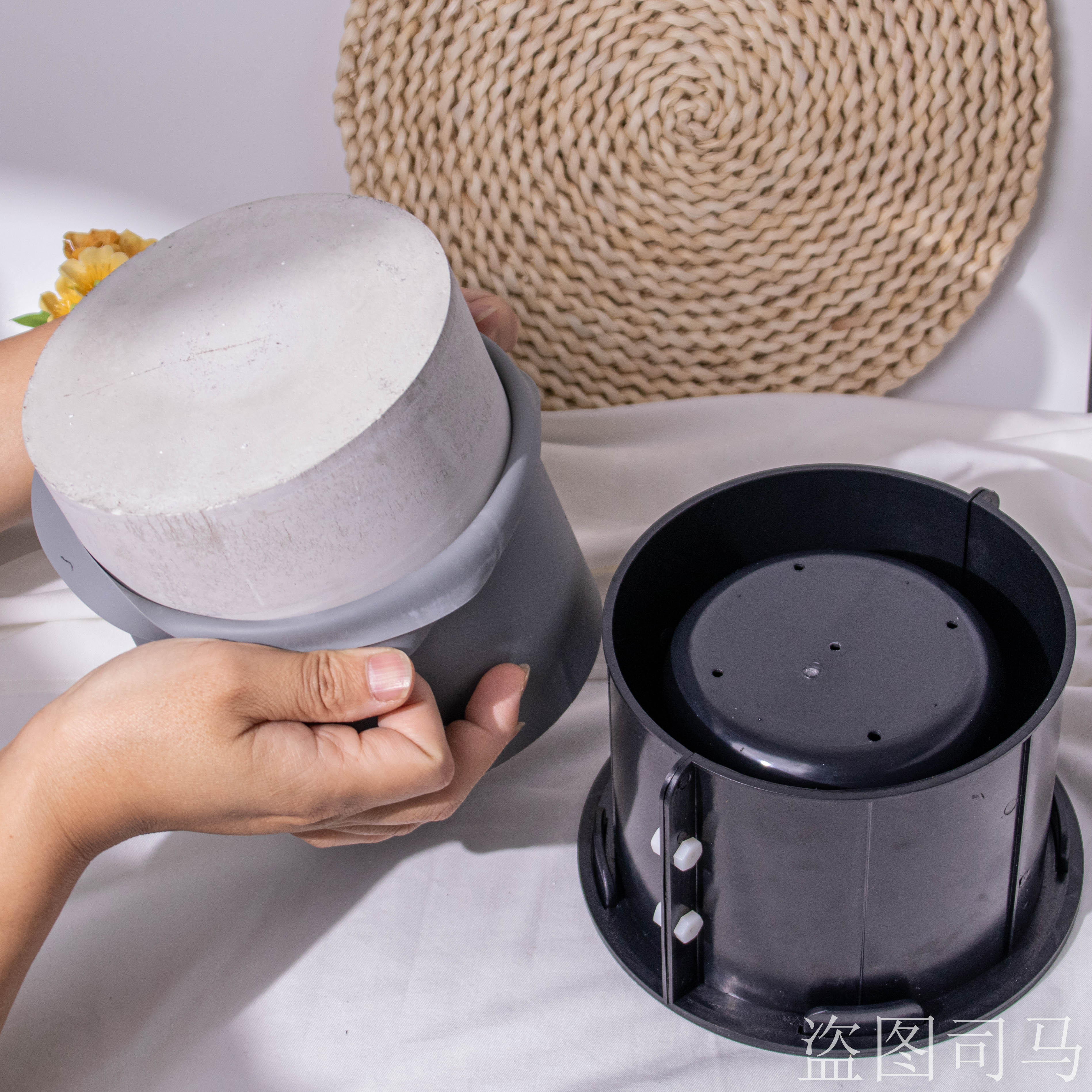 Large Round Flower Pot Cement  - Potsticker Mold recensie en prijs