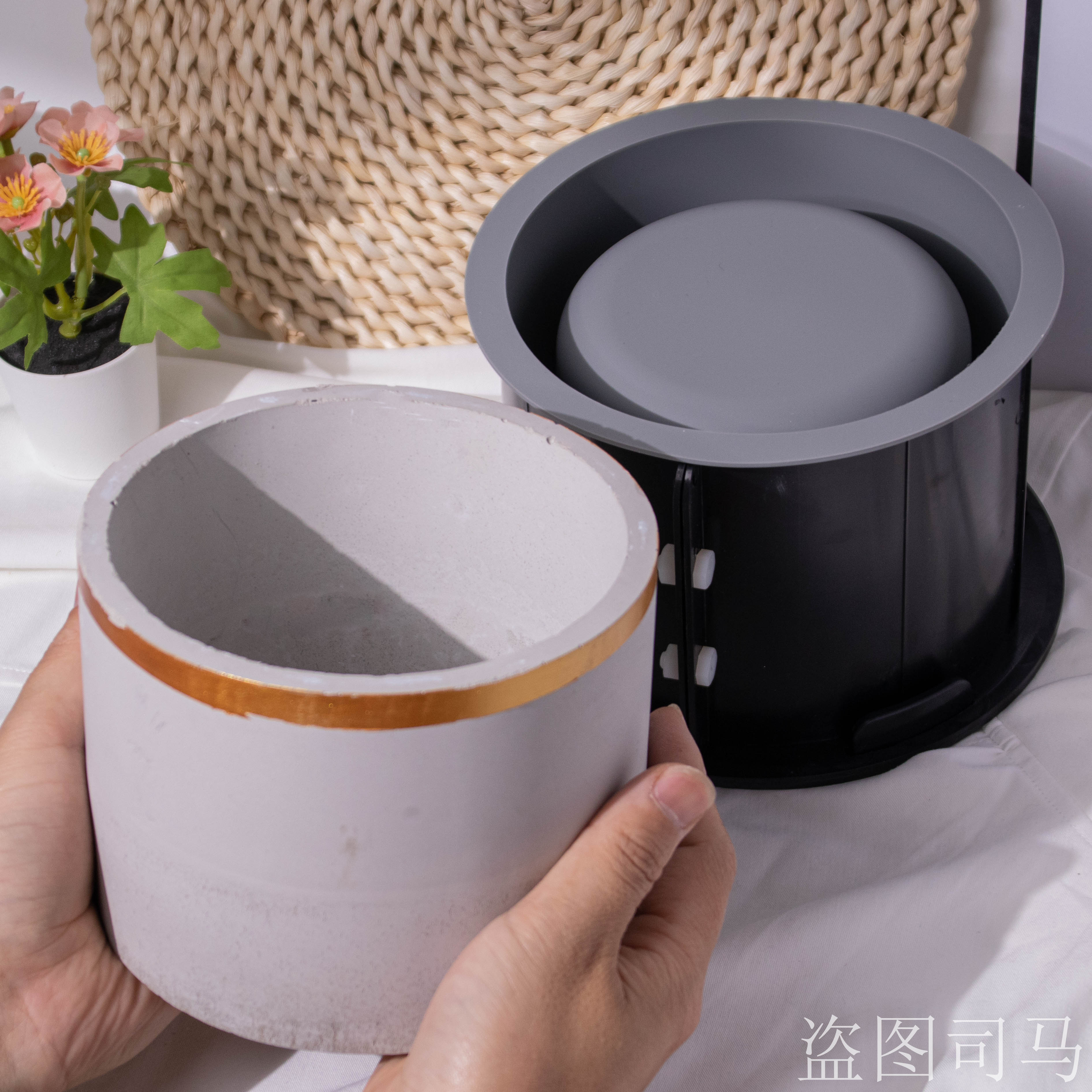 Large Round Flower Pot Cement  - Potsticker Mold recensie en prijs